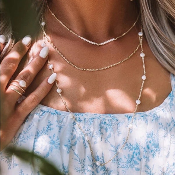 Kendra Scott Gold Multi-Strand Pearl Accent Necklace NWOT - Picture 3 of 3